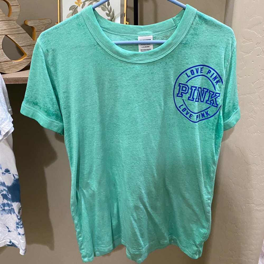 VS Pink soft tee